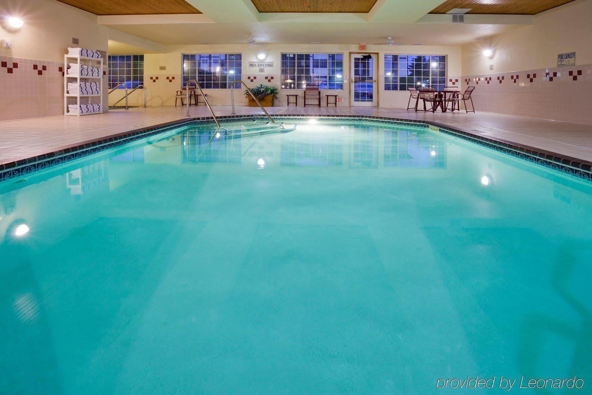 Country Inn & Suites By Radisson, St Cloud West, Mn Saint Cloud Eksteriør billede